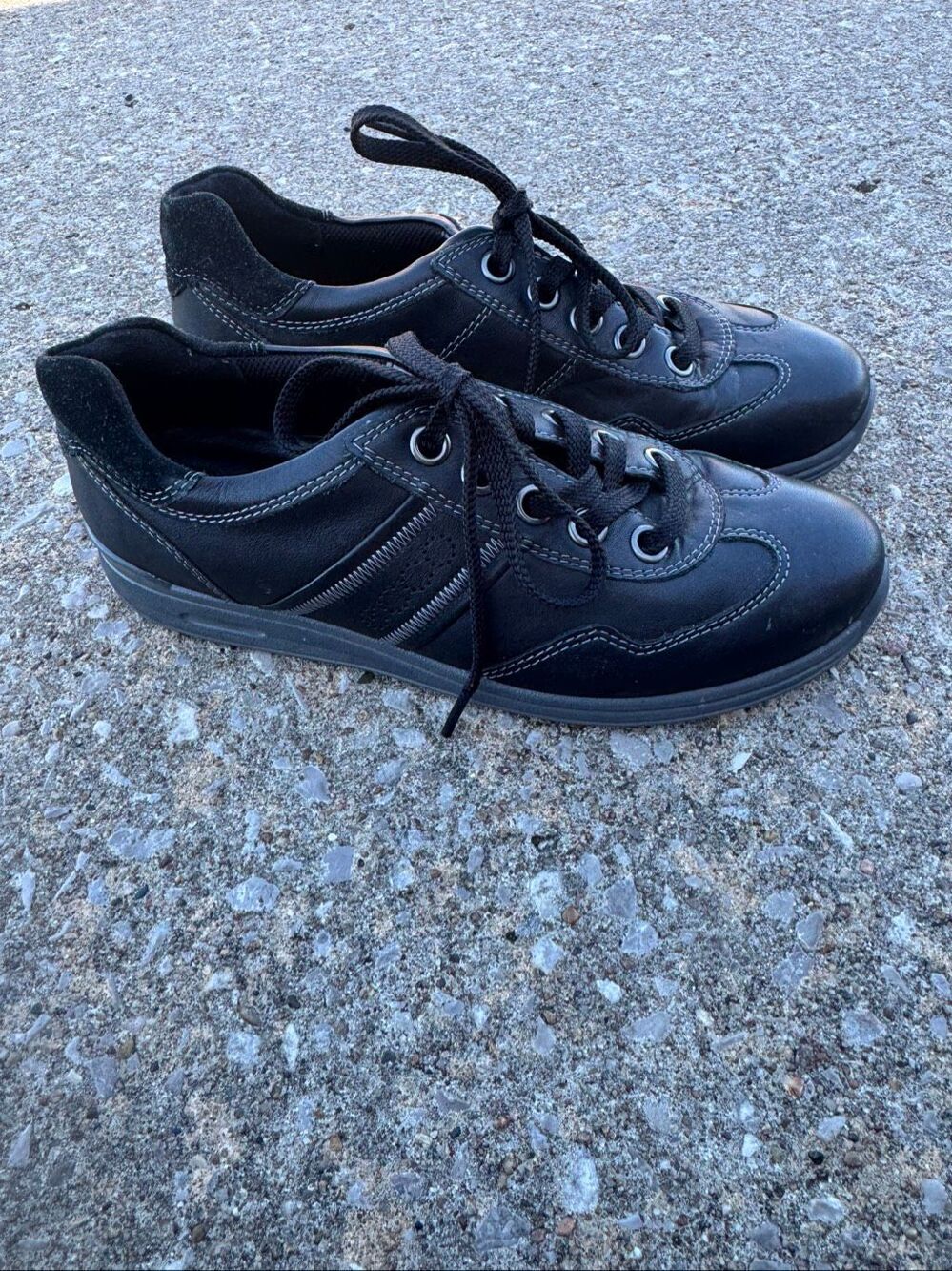 ECCO Women’s 37 US 6-6.5 Black Leather Lace Up Walking Comfort Shoes